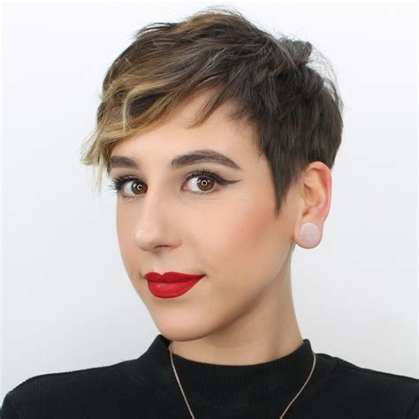 45 Short Hairstyles For Fine Hair Worth Trying In 2020 Short Hair