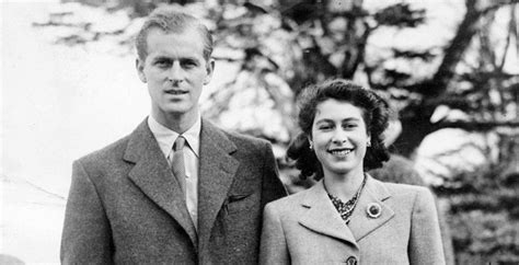 La Reina Isabel Y El Príncipe Felipe Festejan Siete Décadas Juntos