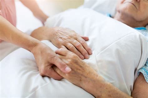 Which End Of Life Care Option Is Right For Your Loved One Santé Cares