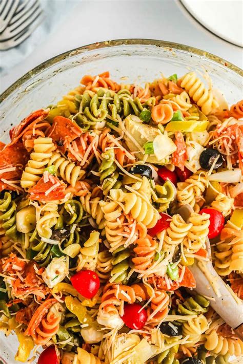 Easy Italian Summer Pasta Salad The Zhush Recipe In 2020 Summer