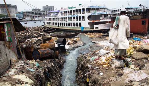 pollution buriganga river near the city of dhaka hotspot before and after