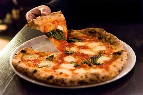 Neapolitan Pizza Best Authentic Italian Recipe Pizzacappuccino