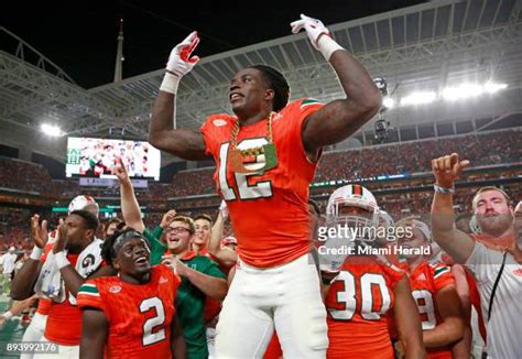 Miami Turnover Chain Photos And Premium High Res Pictures Getty Images