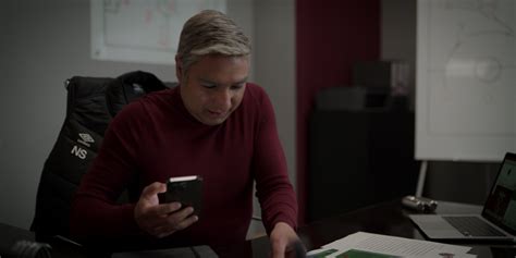 Apple Iphone Smartphone Of Nick Mohammed As Nathan Nate Shelley In Ted Lasso S03e05 Signs 2023