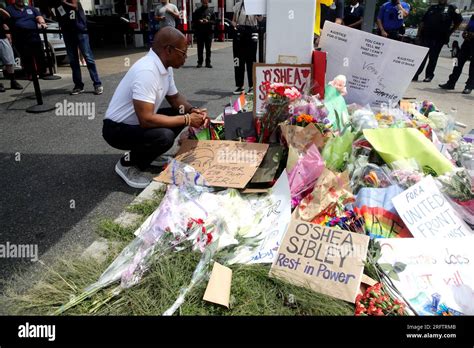 Young man fatally stabbed hi-res stock photography and images - Alamy