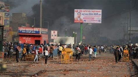 Delhi Riots City Tense After Hindu Muslim Clashes Leave 27 Dead Bbc News