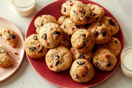 Trisha yearwood christmas bell cookie. Trisha Yearwood Christmas Bell Cookies/Foodnetwork. : 100 Best Christmas Cookies For 2020 Food ...