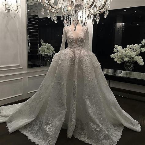 From intricate lace sleeves to ethereal tulle all the way to sleek satin—there are so many choices for every style and body type. 2016 Elegant Lace Bridal Dress Vestido Casamento V ...