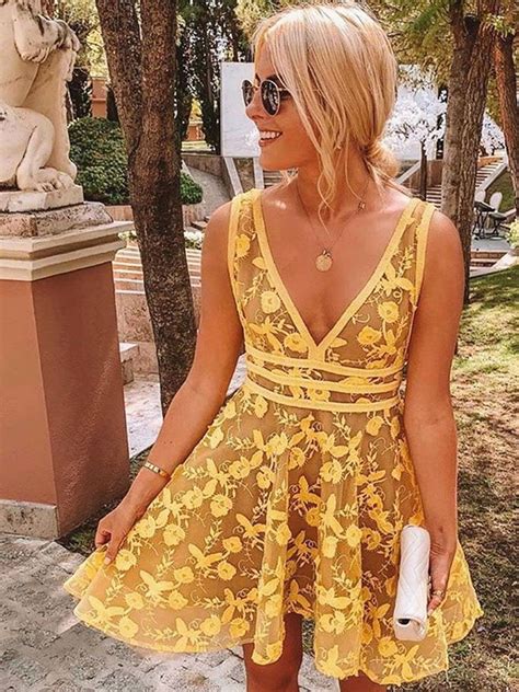 V Neck Short Yellow Lace Prom Dresses Short Yellow Lace Formal Homecoming Dresses In