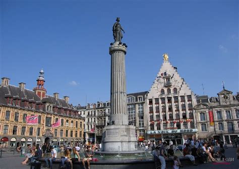 According to the legend, lille was founded on the river deûle (deule in dutch) in 640 as a town of the merovingian kingdom of the franks.it doesn't appear in written medieval charters until 1054. Старинный город Лилль в Монако - вторая столица Франции