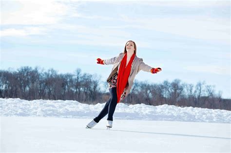 Check out these free tutorials to improve your ice tutorial: How to Do Back Crossovers or Cutbacks On Ice Skates