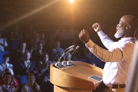 22 Tips To Write The Best Leadership Speeches About Leaders