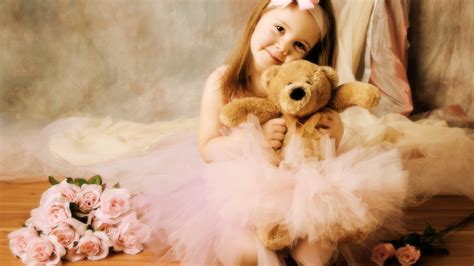 Download Pink Dress Cute Baby Girl Wallpaper