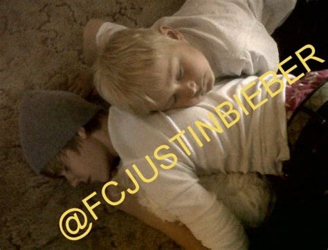 exclusive justin bieber sleeping with his cousin justin bieber photo 15677694 fanpop