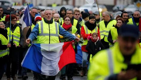 31000 Join ‘yellow Vest Protests Across France 700 Detained World