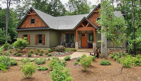 Best Exterior Colors For Mountain Homes We