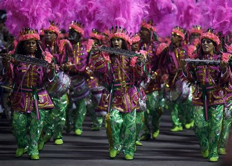 70 Stunningly Beautiful Images From Rio De Janeiros Carnival Rio De Janeiro Río