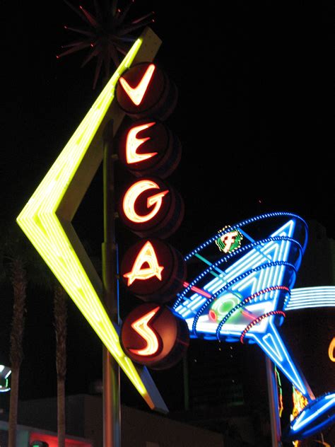 Fabulous Vintage Las Vegas Neon Vintage Neon Signs Old Neon Signs