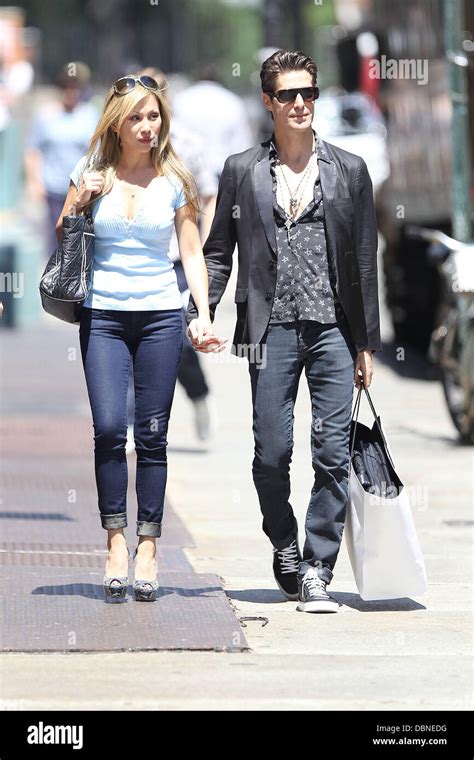 Janes Addiction Frontman Perry Farrell And His Wife Etty Lau Farrell Go Shopping In New York