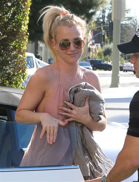Britney Spears Flashes Sideboob In Loose Fitting Dress Post Split From