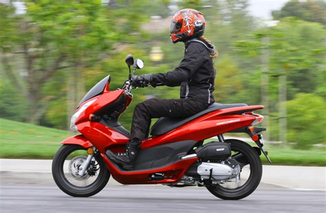 If you would like to get a quote on a new 2013 honda pcx 150 use our build your own tool, or compare this bike to other scooter motorcycles.to view more specifications, visit our detailed specifications. 2013 Honda PCX150 Review | Rider Magazine | Rider Magazine