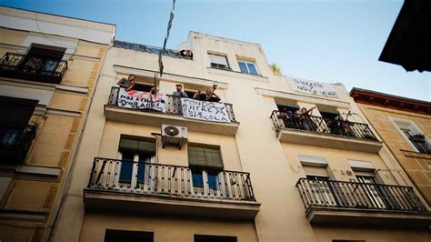 Rabia E Incertidumbre En Tribulete 7 Con Un Fondo Buitre A Sus Puertas