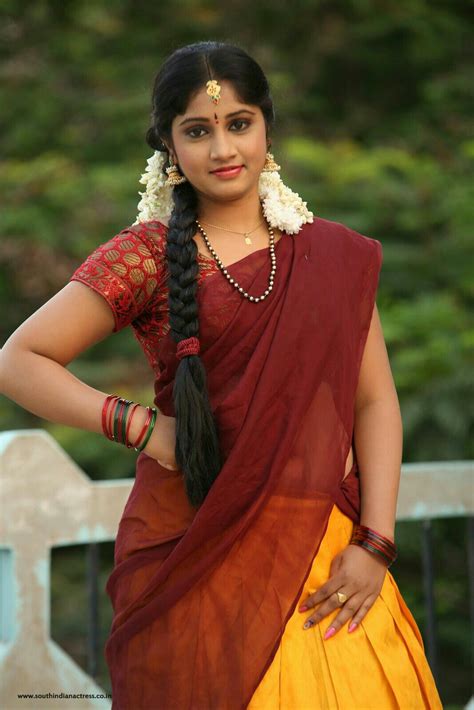 Hottest Hd Photos Of Beautiful Indian Women In Saree