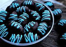 Resep Kurma Coklat isi Kacang oleh Kheyla's Kitchen - Cookpad