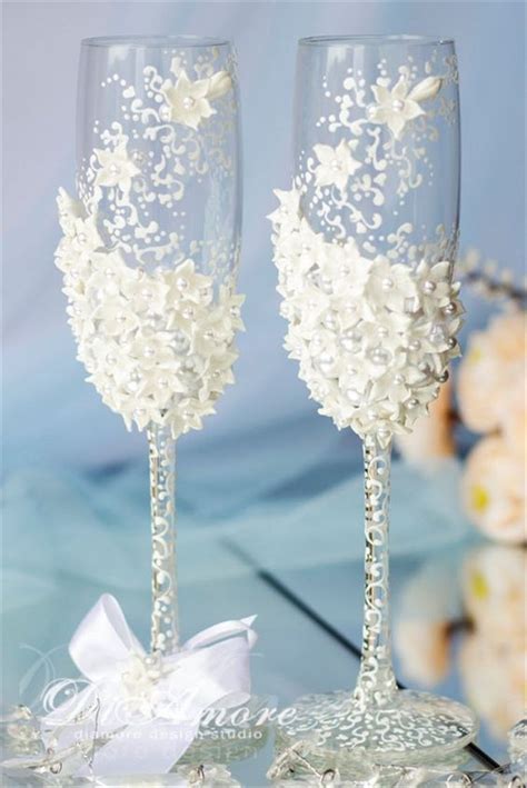 45 Elegant Wedding Champagne Glasses Decoration Ideas For A Perfect