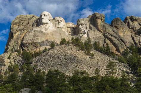 Top Tourist Attractions In South Dakota Marti Shaylah