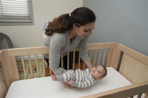 Crib Ads Often Depict Unsafe Sleep Practices Study Finds