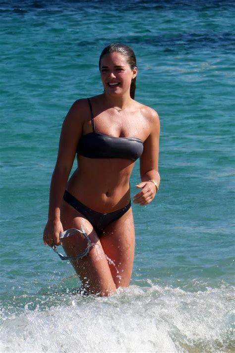 Picture Olympia Valance In Bikini On The Beach In Mykonos