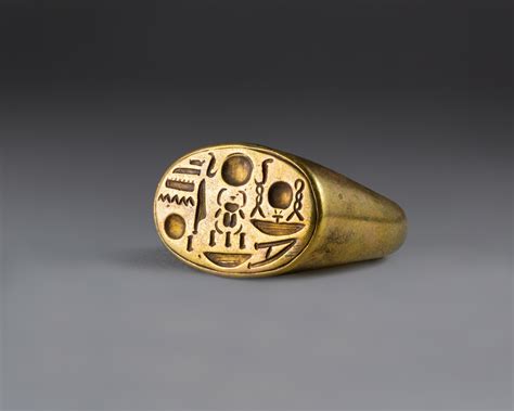 signet ring with tutankhamun s throne name new kingdom the metropolitan museum of art