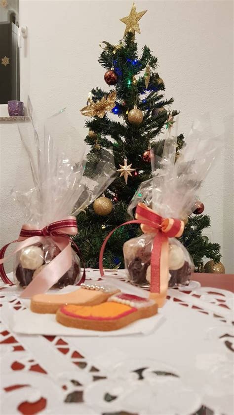 Pin By Bernardina Dina On Dina Holiday Decor Holiday Christmas Tree