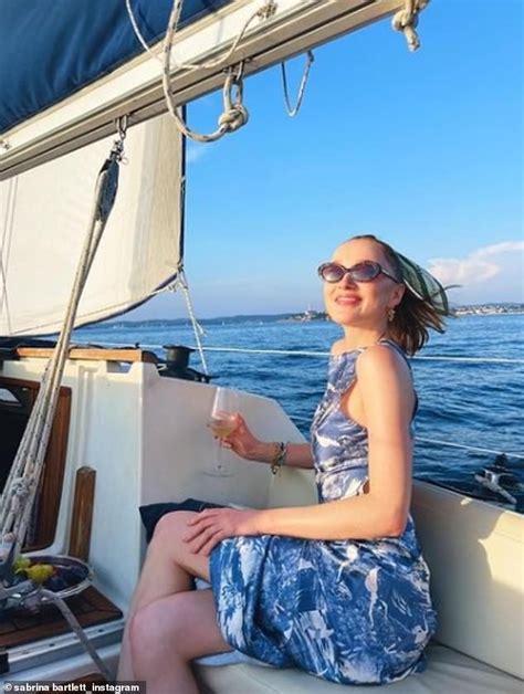 Newly Single Phoebe Dynevor Soaks Up The Sun And Sips On White Wine