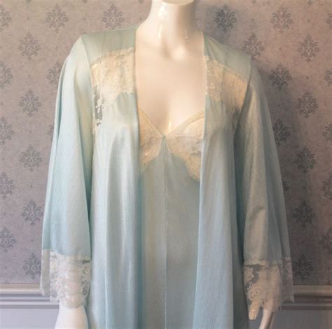 Vintage 1970s Miss Elaine Pale Blue Lace Peignoir Nightgown And