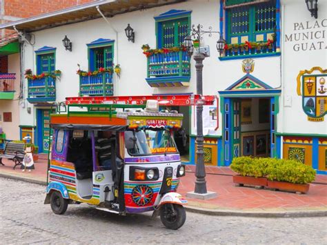 Guatapé Colombias Most Colourful Town Memoirs Of A Globetrotter