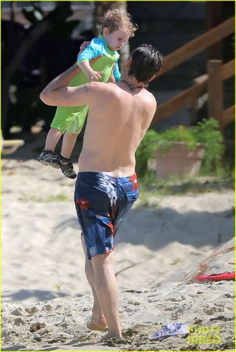 Photo Robert Downey Jr Swims Shirtless Plays With Exton In St Barts 17