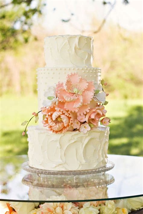 White Cake With Peach Accent Just Needs The Right Topper Willow