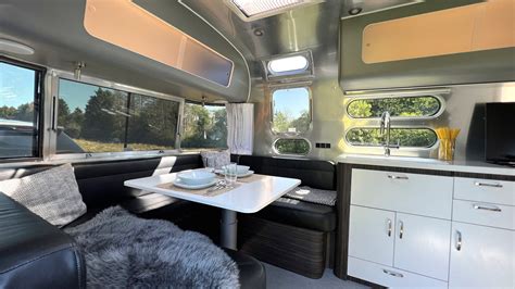 Airstream International 25ib The New Touring Car With Island Bed