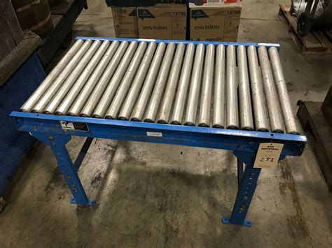 48 X 30 Roller Table