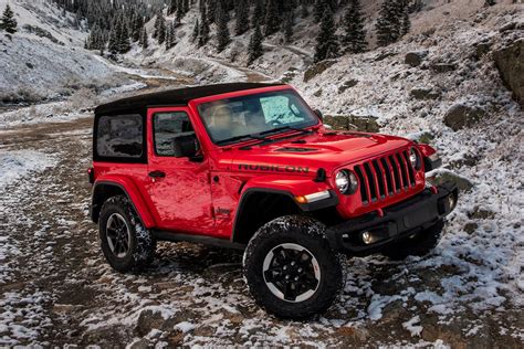 hummer ev officially   jeep wrangler spooked electric model