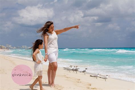 Sesiones fotográficas Cancún Playa del Carmen Tulum Maternidad Amistad Love Together