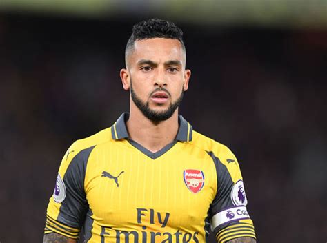 Arsenal News Arsene Wenger Tells Theo Walcott His Comments Were Not