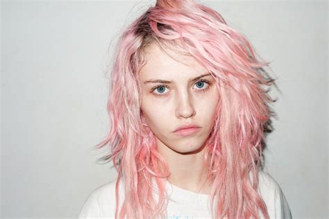 Pink Hairstyles With Bangs Cool Hairstyles Soft Grunge Hair