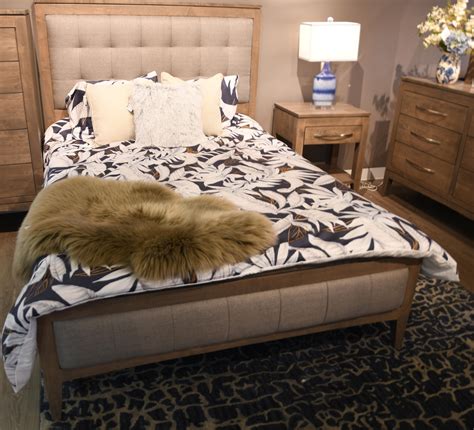 Catalina Queen Upholstered Bed With Low Footboard Bennetts Furniture