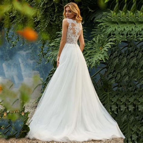 Dreamy Princess Wedding Dress 2019 O Neck Appliqued With Lace Top Tulle