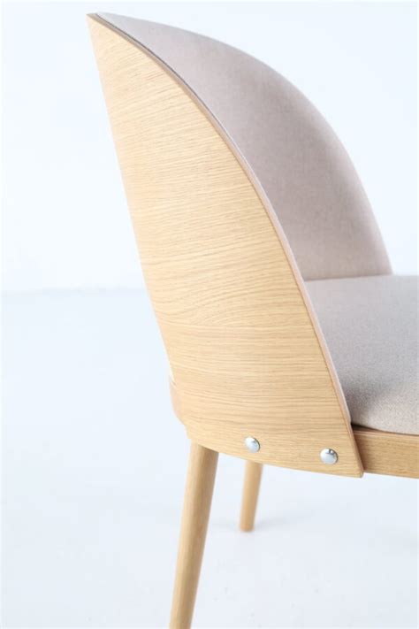 Krzesło Fameg Amada A Aura stoły i krzesła drewniane