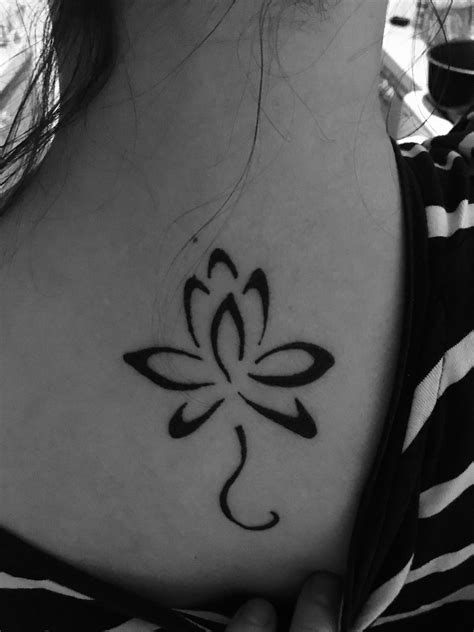 Pretty Lotus Flower Tattoo On Back Of Neck Back Tattoo Tattoos