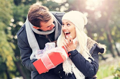 Advice on what romantic gifts to buy your lady for valentine's day—whether you're newly dating, happily married, or anywhere in between. 6 Eco-Friendly Valentine's Day Gift Ideas with Heart ...